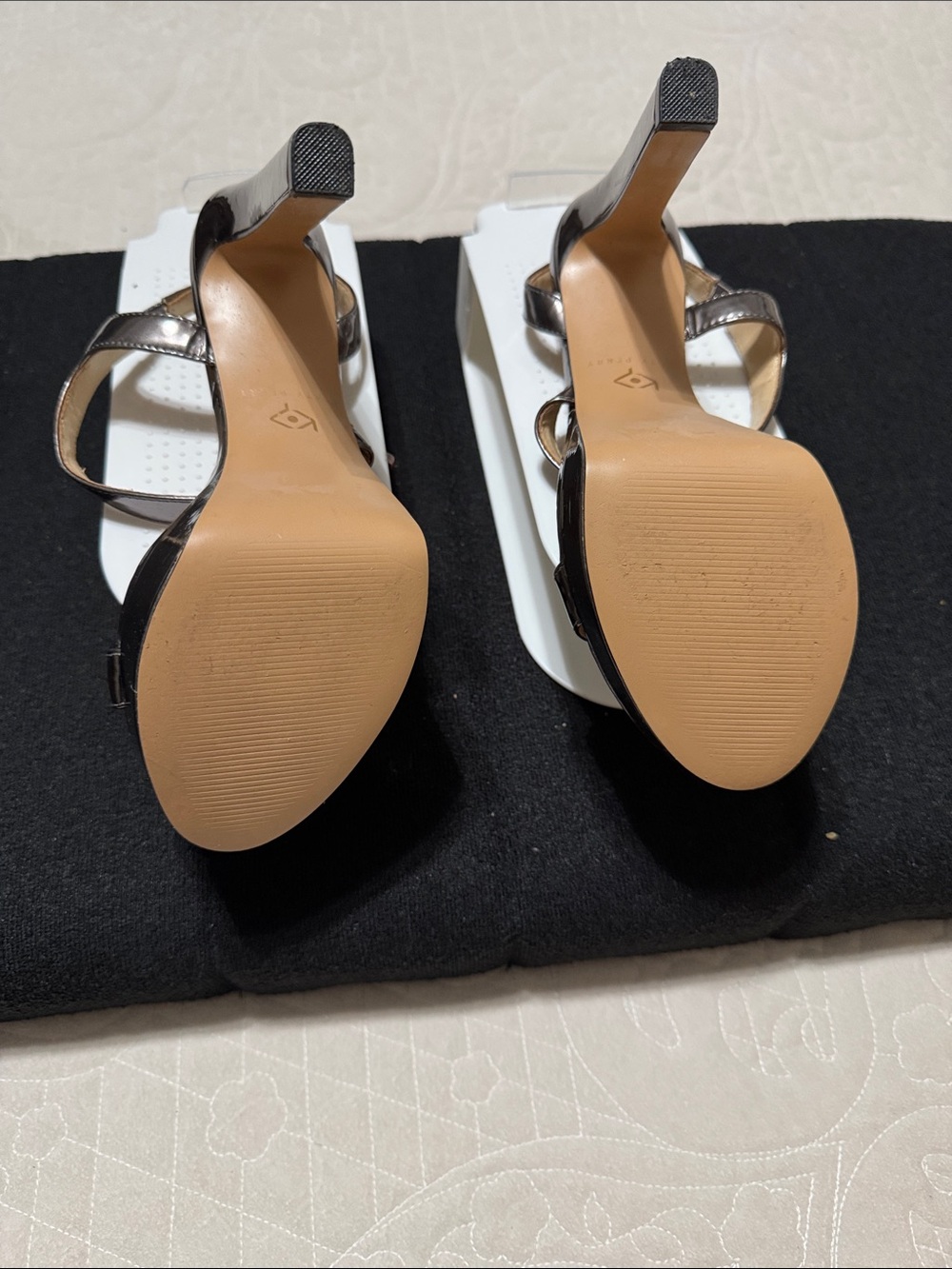Katy Perry Collections Metallic Bronze Platform Sandals - Picture 3 of 3